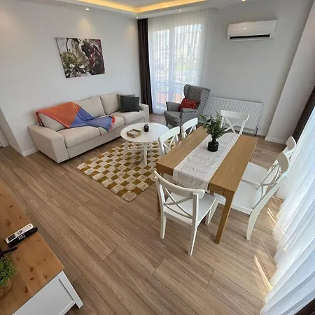 Istanbul Bostanci Luxury 2 Bedroom Apartment With Pool