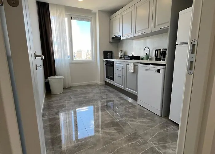 Bostanci Luxury 2 Bedroom With Pool شقة