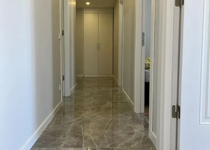 Bostanci Luxury 2 Bedroom With Pool شقة *