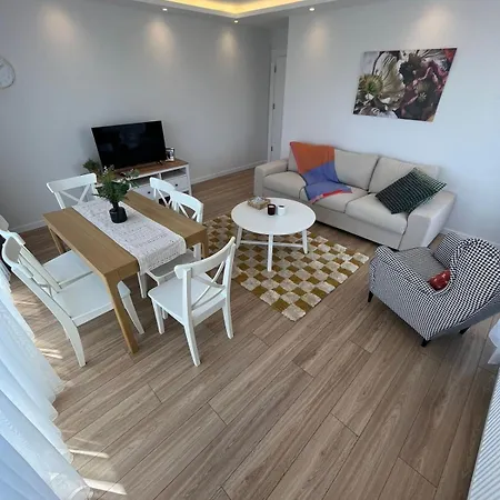 Bostanci Luxury 2 Bedroom With Pool Apartament Stambuł