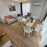 Bostanci Luxury 2 Bedroom With Pool